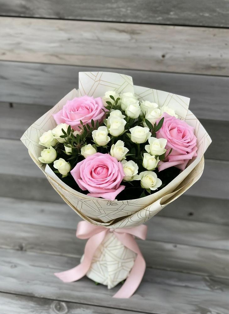 Букет цветов из: Розы в Урушу