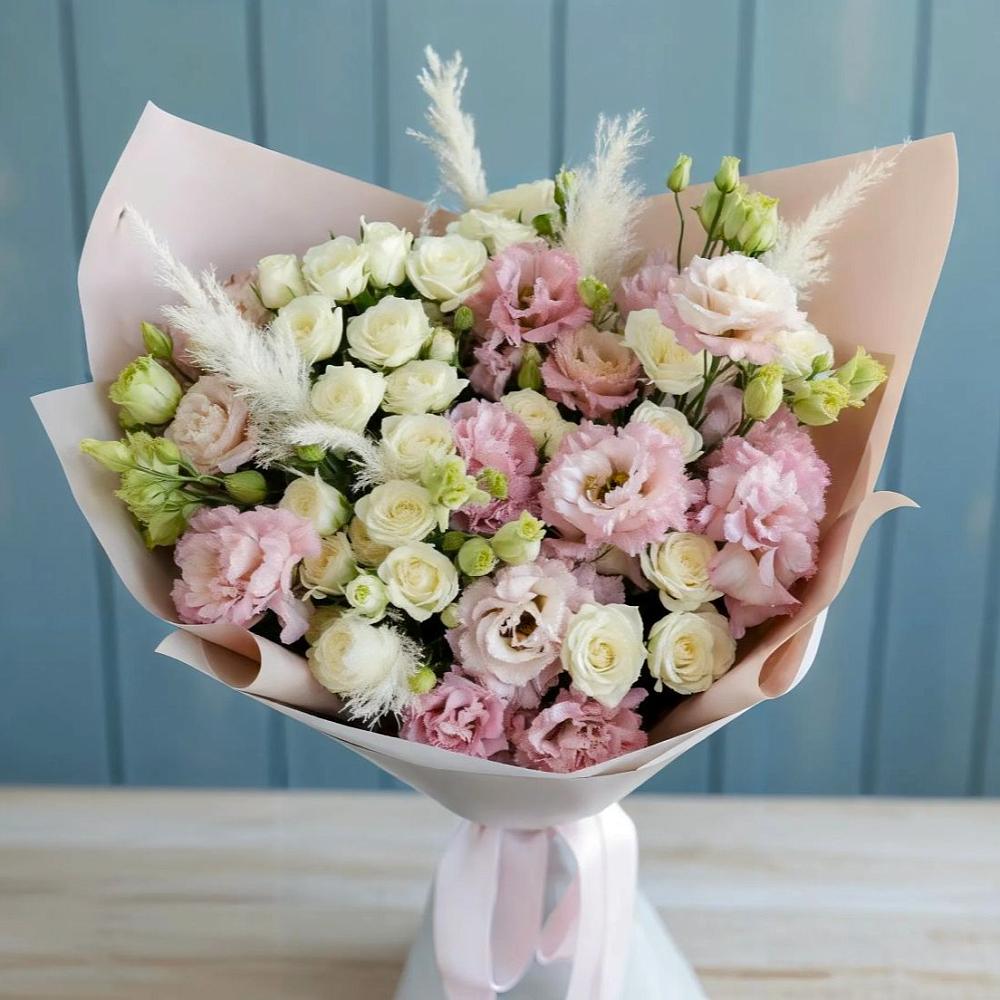 Букет цветов из: Альстромерии и Розы в Урушу