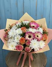 Букет цветов из:  Розы, Герберы и Хризантемы в Урушу