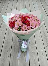 Букет цветов из:  Альстромерии в Урушу