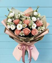Букет цветов из:  Розы, Альстромерии и Лизиантусы в Урушу