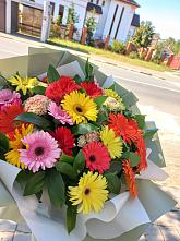 Букет цветов из:  Герберы #REPLACE_PRED# Урушу