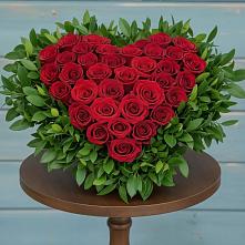 Цветочная композиция из Розы в виде сердца #REPLACE_PRED# Урушу