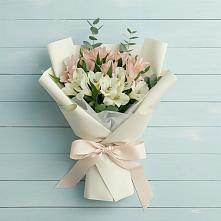 Букет цветов из:  Альстромерии в Урушу