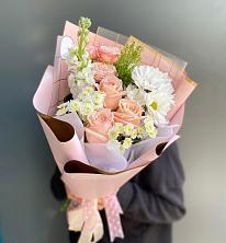 Букет цветов из:  Хризантемы и Розы в Урушу