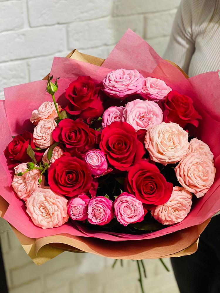 Букет цветов из: Розы в Урушу