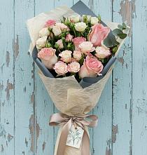 Букет цветов из:  Розы в Урушу