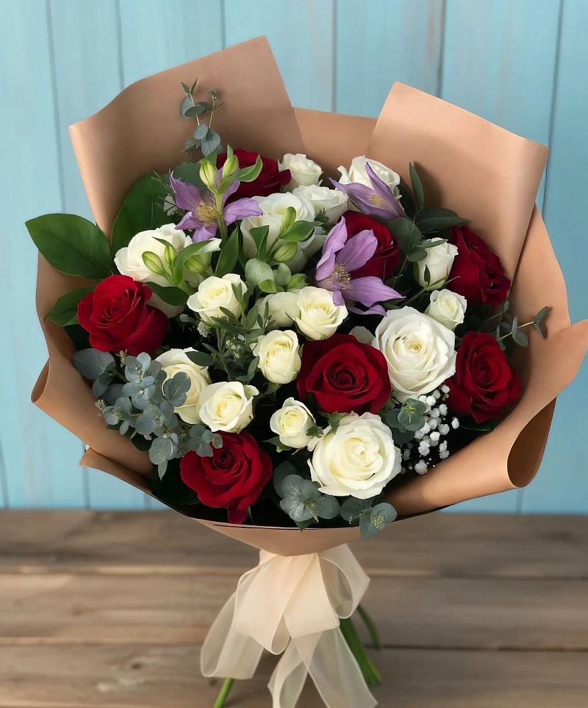 Букет цветов из: Розы и Альстромерии в Урушу