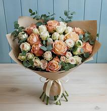 Букет цветов из:  Альстромерии и Розы в Урушу